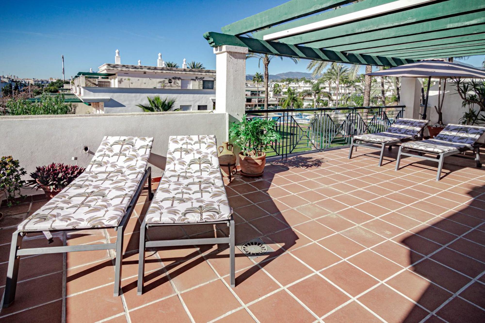 Lcr4- Large 3 Bed Close To Beaches