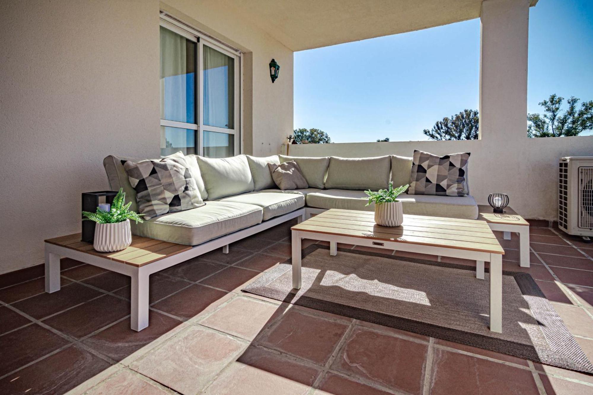 Lcr4- Large 3 Bed Close To Beaches Apartment *